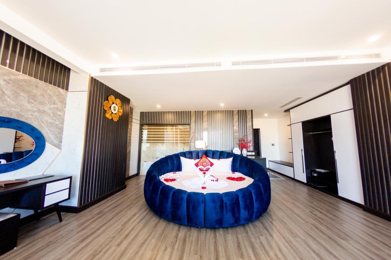 Diamond Hotel Van Don Cam Pha Bagian luar foto