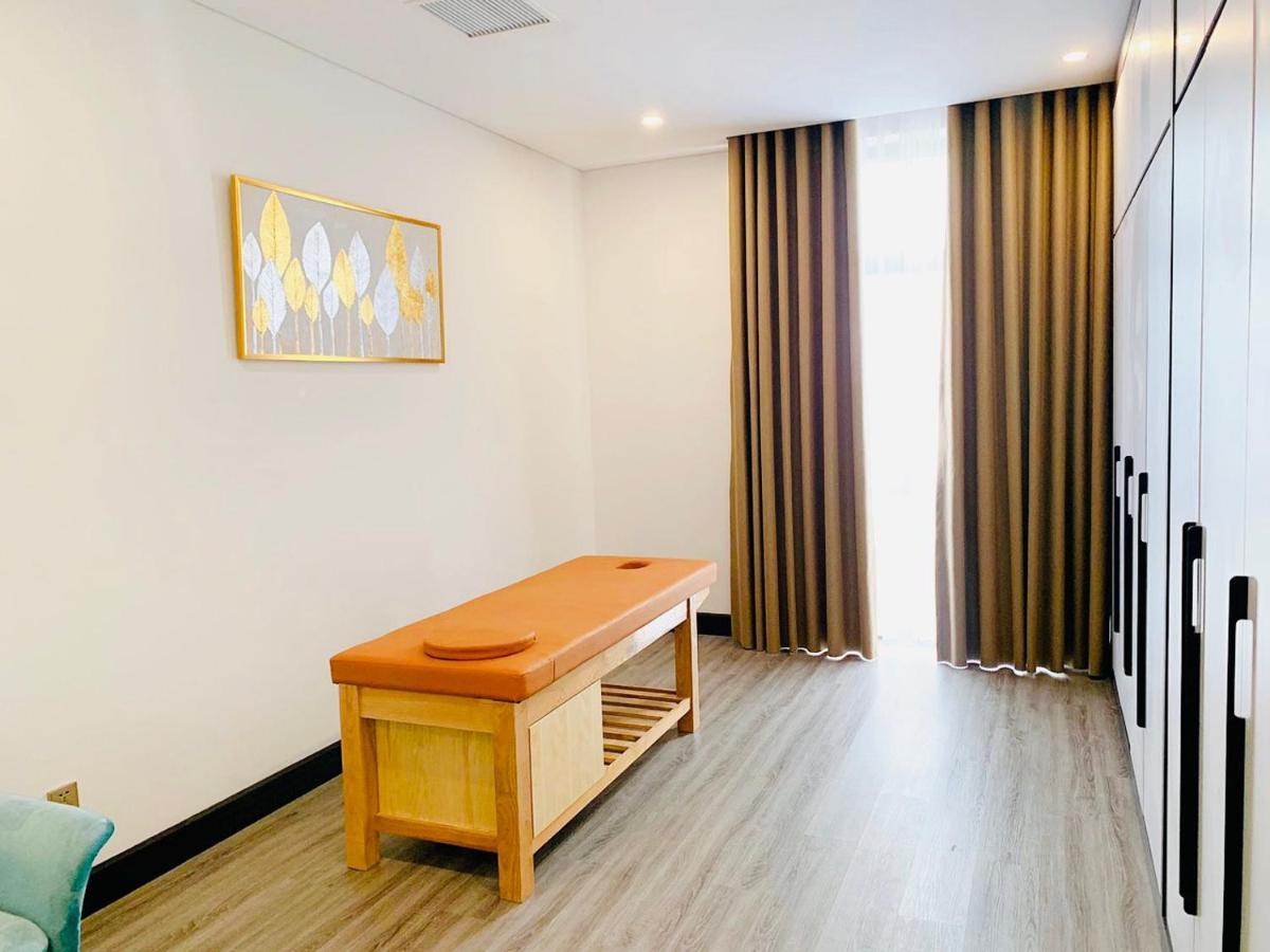 Diamond Hotel Van Don Cam Pha Bagian luar foto