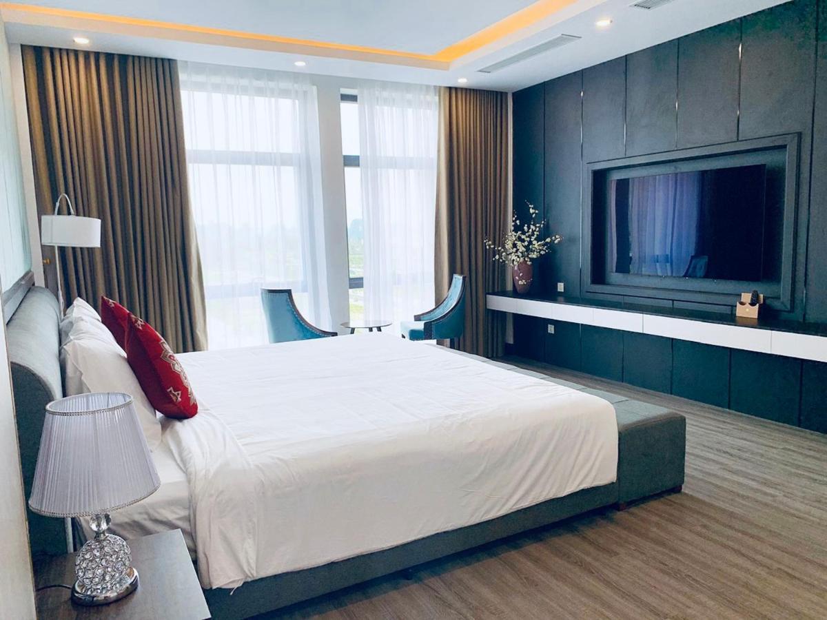 Diamond Hotel Van Don Cam Pha Bagian luar foto