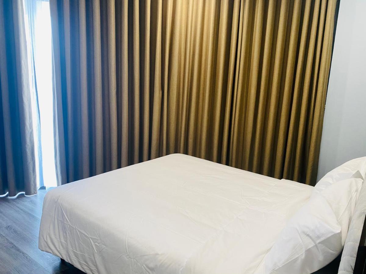 Diamond Hotel Van Don Cam Pha Bagian luar foto