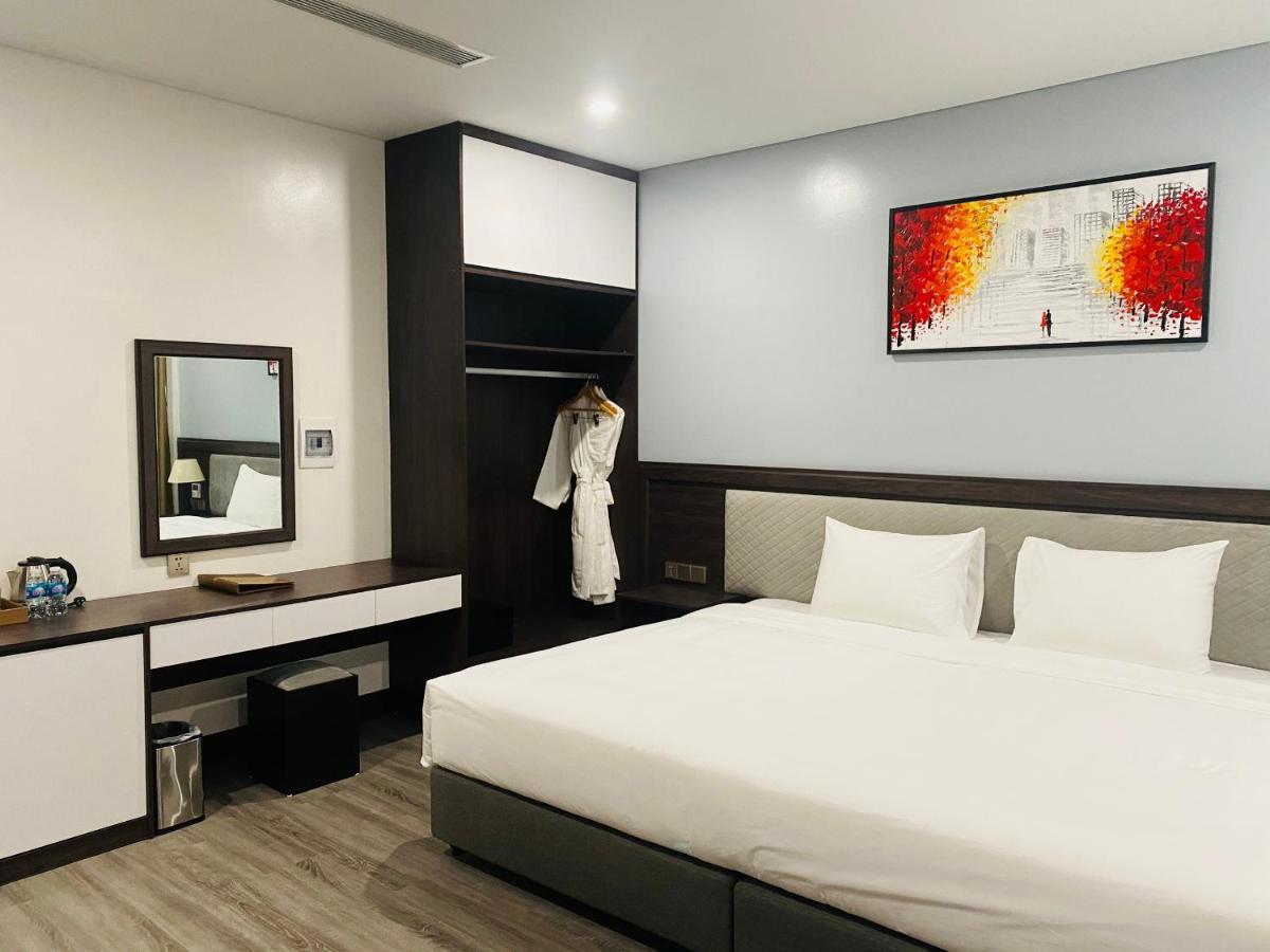 Diamond Hotel Van Don Cam Pha Bagian luar foto