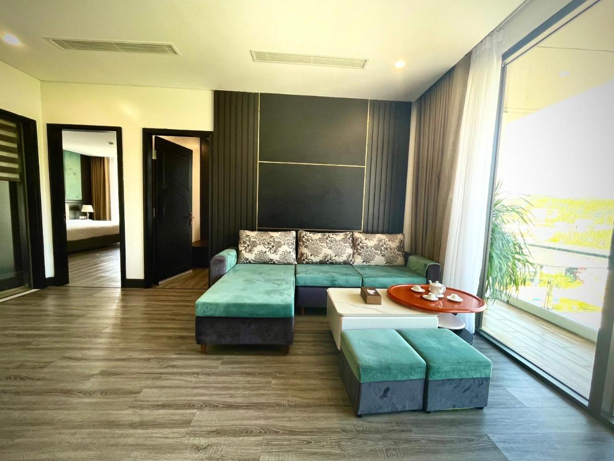 Diamond Hotel Van Don Cam Pha Bagian luar foto